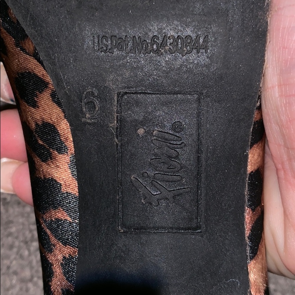 Fioni cheetah print heels - Picture 5 of 5